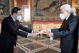 Le Vietnam accorde la priorité à l'intensification de ses relations avec l'Italie