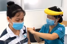 Ho Chi Minh-Ville continuera la vaccination contre le COVID-19 tout au long du Têt 