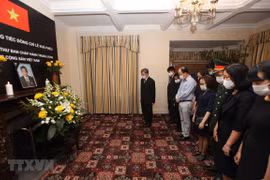 Cérémonies d’hommage à Lê Kha Phiêu à l'ONU, aux États-Unis et au Canada