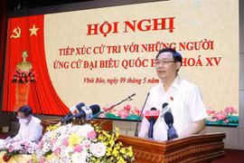 Le président de l’AN à l’écoute des électeurs de Hai Phong