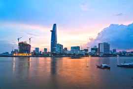 Le tourisme fluvial a le vent en poupe à Hô Chi Minh-Ville