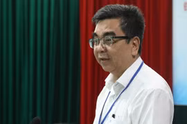 Un professeur vietnamien installé en qualité de membre d’une académie française