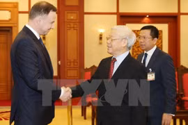 Le secrétaire général Nguyen Phu Trong reçoit le président polonais