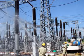 Près de 941 millions de dollars pour améliorer la transmission d’électricité en 2017