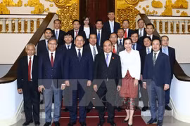 Le Premier ministre demande d’augmenter le commerce bilatéral avec le Laos