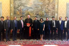  Le Vietnam et le Vatican discutent de leurs relations bilatérales