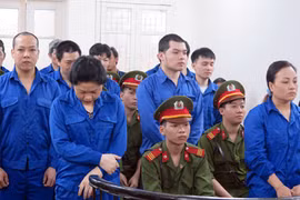 Vietnam: Huit condamnés à mort pour trafic de drogue