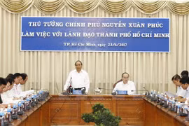 À Hô Chi Minh-Ville, le Premier ministre Nguyên Xuân Phuc montre la voie