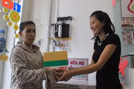 Elle crée la première banque de lait maternel au Vietnam
