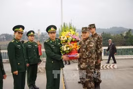 Vietnam et Chine effectuent une patrouille commune sur le fleuve Rouge