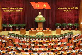 Clôture du 14e Plénum du Comité central du Parti
