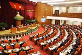Ouverture du 6e Plénum du Comité central du Parti du 13e mandat à Hanoï