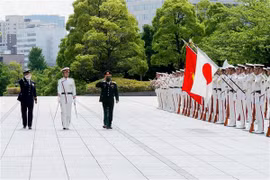 Vietnam et Japon promeuvent la coopération entre les armées de terre
