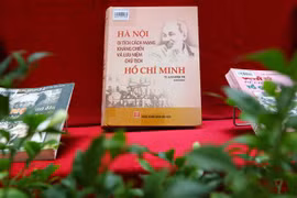Exposition de livres et remise des prix du concours "Ambassadeur de la lecture de Hanoï"