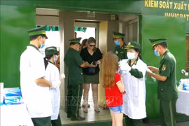 COVID-19 : protection de la santé des touristes au Vietnam