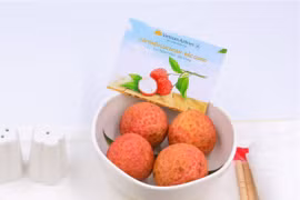 Des litchis « thieu » de Luc Ngan servis sur les vols de Vietnam Airlines