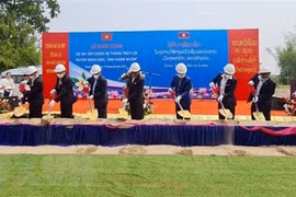 Le Vietnam aide le Laos dans le développement de son système d'irrigation