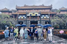 Thua Thien-Hue accueille des croisiéristes internationaux après deux ans d'interruption