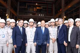 Le PM assiste aux cérémonies de lancement des projets économiques importants à Thai Binh