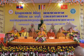 Le comité de coordination de l’Eglise bouddhique du Vietnam au Laos voit le jour