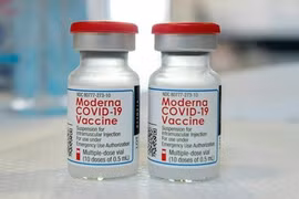 Distribution de deux millions de doses du vaccin Moderna 