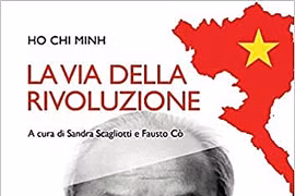 Deux imprimés en italien sur le président Ho Chi Minh offerts au Musée Ho Chi Minh à Hanoï