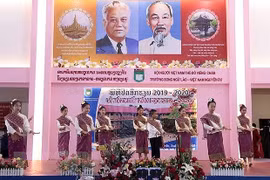 Rentrée scolaire 2020-2021 de l'école bilingue laotien-vietnamien Nguyen Du