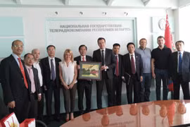 Le Vietnam promeut l'échange d'informations extérieures avec la Biélorussie et l’Estonie