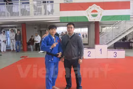 Une judokate vietnamienne médaillée de bronze à la Coupe de Hongrie