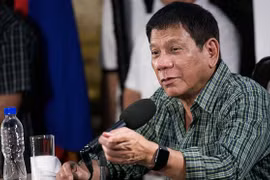 Le nouveau président philippin Rodrigo Duterte nomme les membres de son cabinet