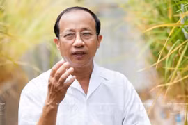 Nguyên Viêt Cuong et les variétés de riz pour les terres alunées de Dông Thap Muoi