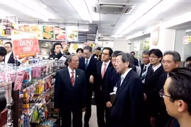 De grands distributeurs japonais au Vietnam