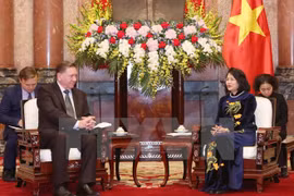 Renforcement de la coopération entre la province russe de Koursk et des localités vietnamiennes