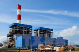 La centrale thermique Duyen Hai 1 débute son fonctionnement