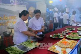 Un festival gastronomique pour les diplomates à Hanoï