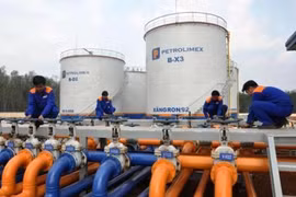 Singapour reste le premier fournisseur de carburants du Vietnam