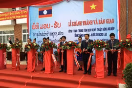 Le Vietnam finance la construction d’un centre de services techniques de l’agriculture au Laos
