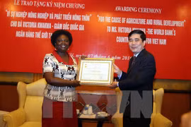 Victoria Kwakwa distinguée pour son dévouement à l'agriculture du Vietnam