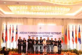 Clôture de la conférence restreinte des ministres des Affaires étrangères de l’ASEAN au Laos