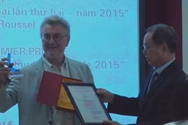 Le Prix national vietnamien de l’information pour l'étranger décerné à un réalisateur français
