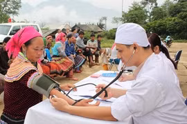 Kon Tum: assistance israélienne dans les consultations et soins médicaux