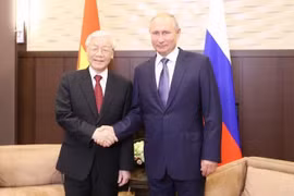 Les visites du leader du PCV créent un nouvel élan pour les relations avec la Russie et la Hongrie