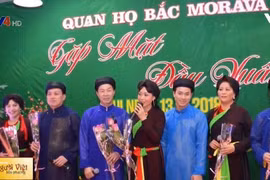 Des Viêt kiêu de République tchèque se réunissent autour du quan ho