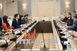 Une délégation de la province de Tuyen Quang en visite en Russie