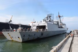 Un destroyer de la Marine sud-coréenne visite Da Nang