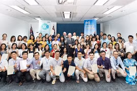 L’ambassadeur australien se félicite des contributions des boursiers vietnamiens