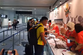 ASIAD 2018 : l'équipe du Vietnam olympique de football est arrivée en Indonésie