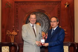 Hô Chi Minh-Ville et Saint-Pétersbourg cultivent leurs liens
