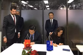 Coopération intensifiée dans la formation d'avocats entre le Vietnam et l'Australie