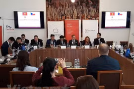 Promotion des relations de coopération économique et commerciale Vietnam-R.tchèque